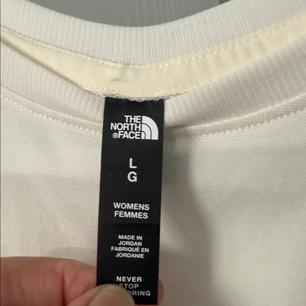 The North Face Women’s Off-White Long Sleeve Tee - Picture 2 of 5